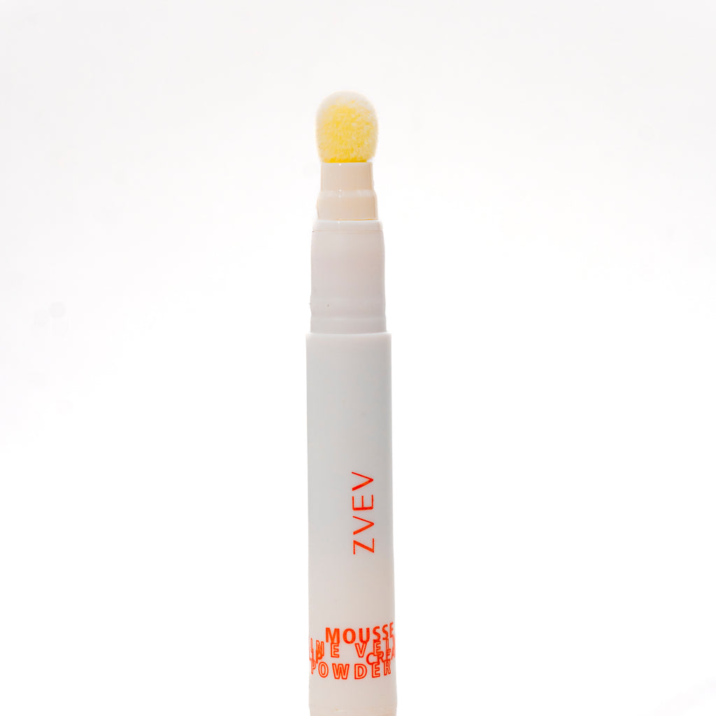 LAPIZ LABIAL