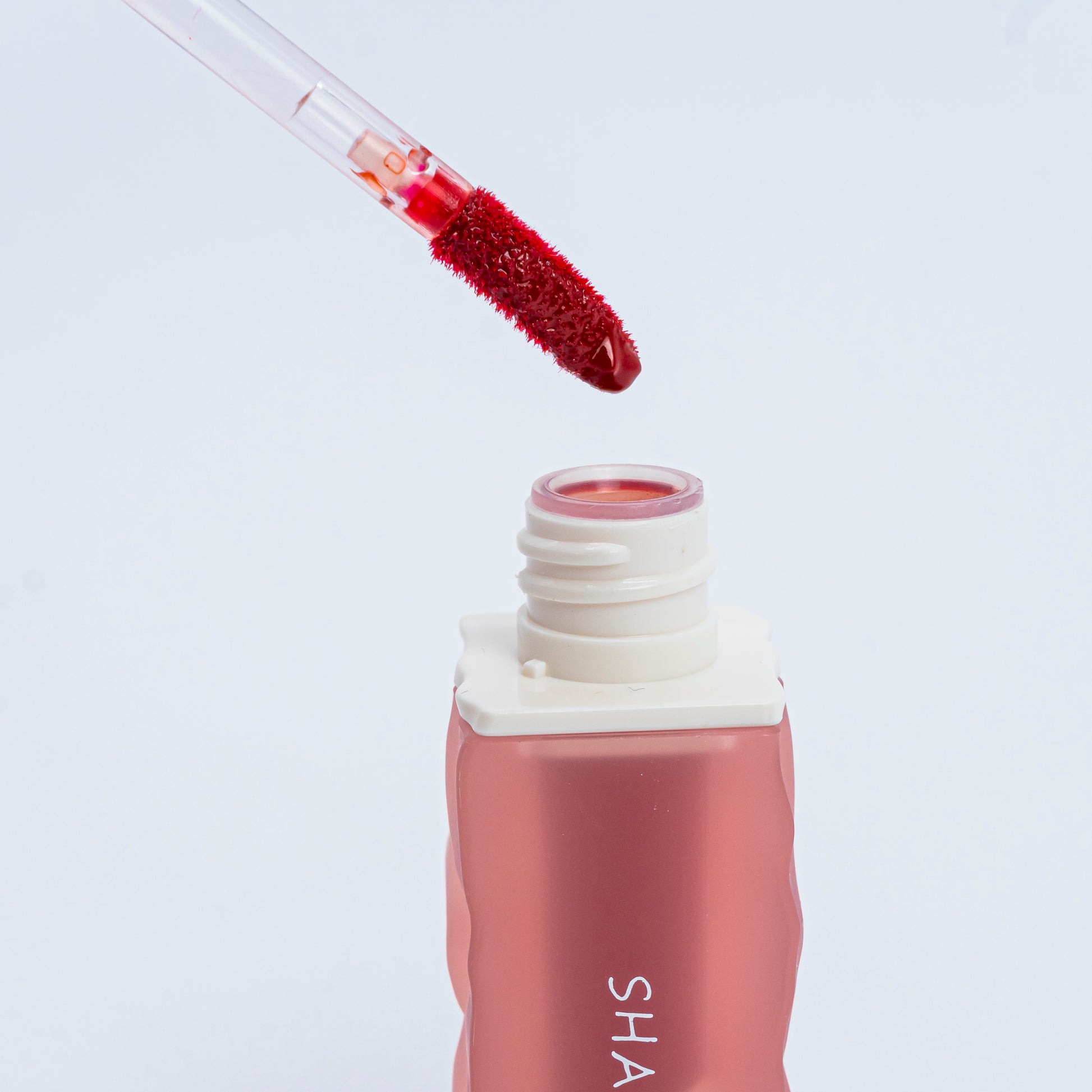 BRILLO LABIOS SUPERFICIE ESPEJO
