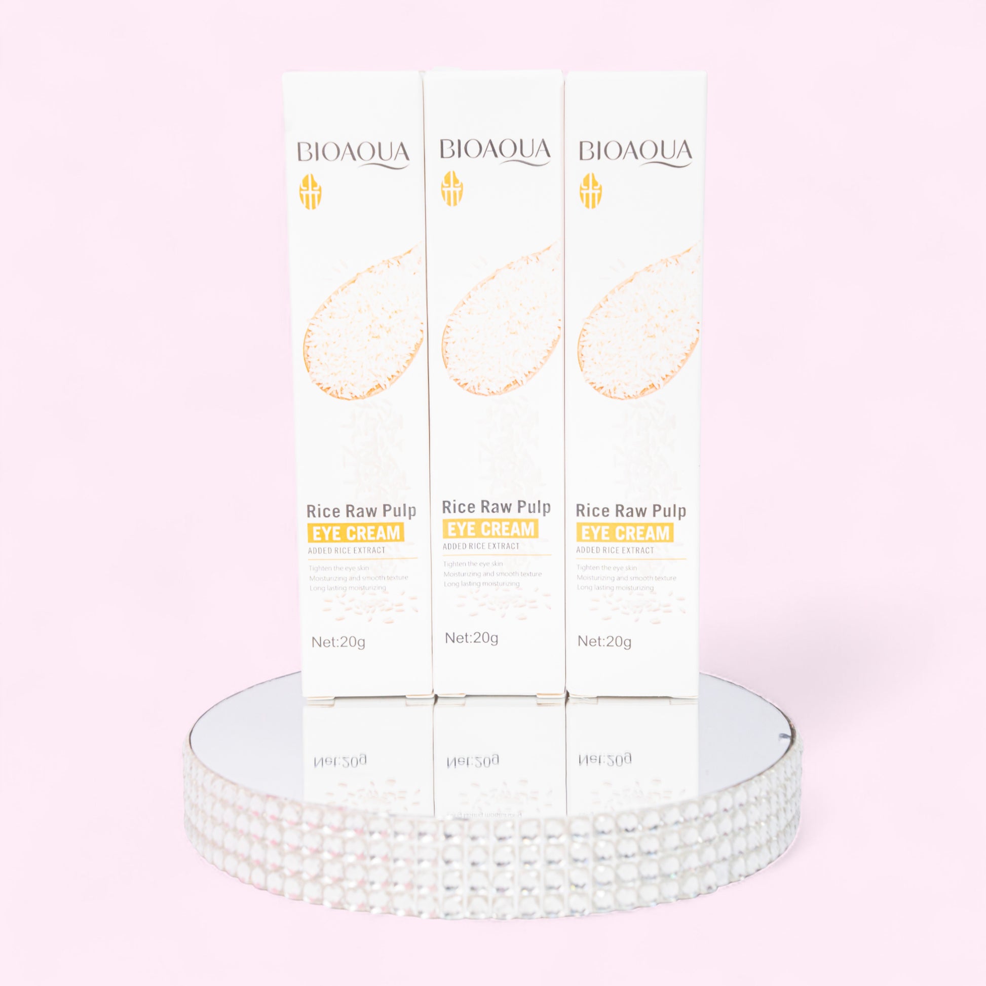 Contorno de ojos de arroz