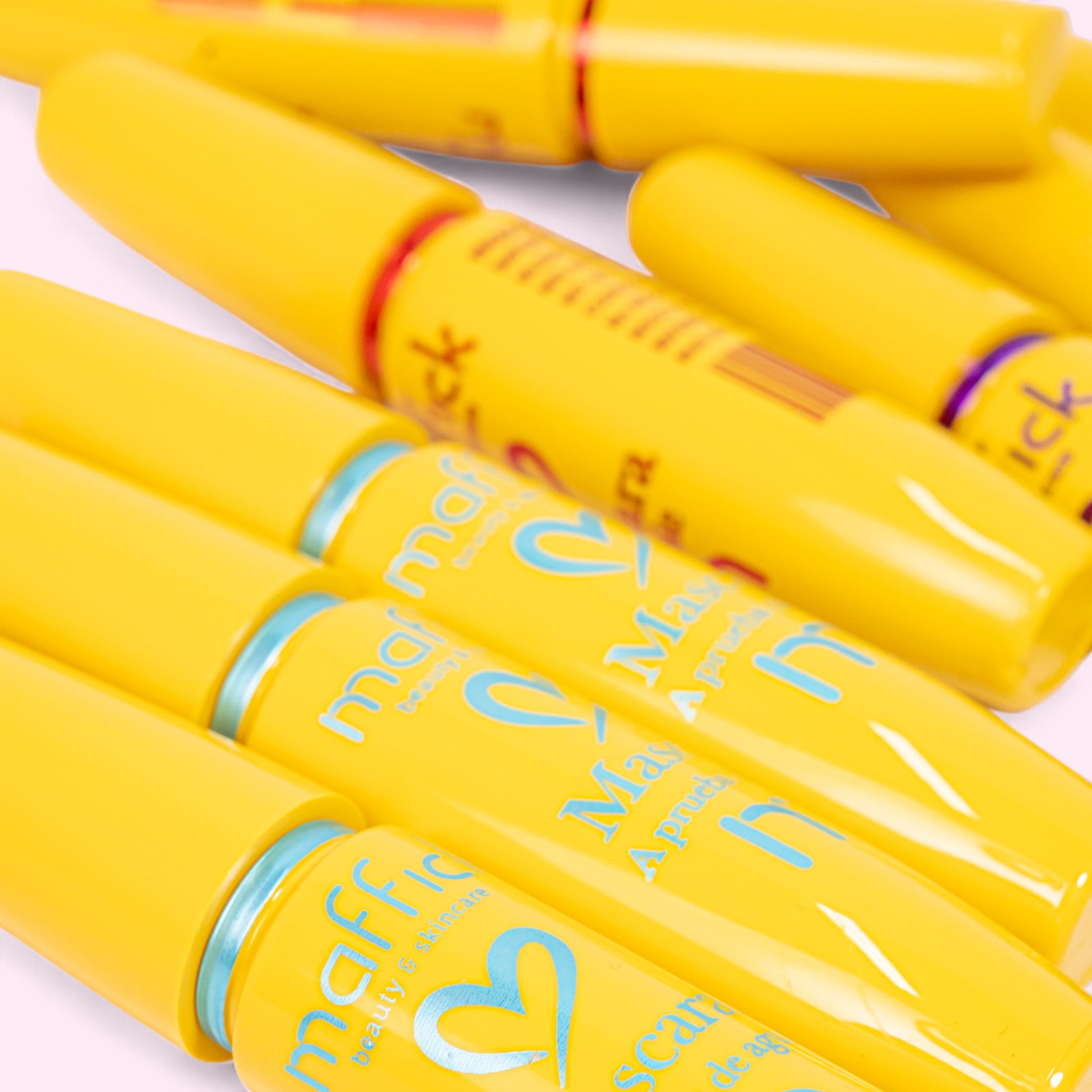 Pestañina Colossal Maffick