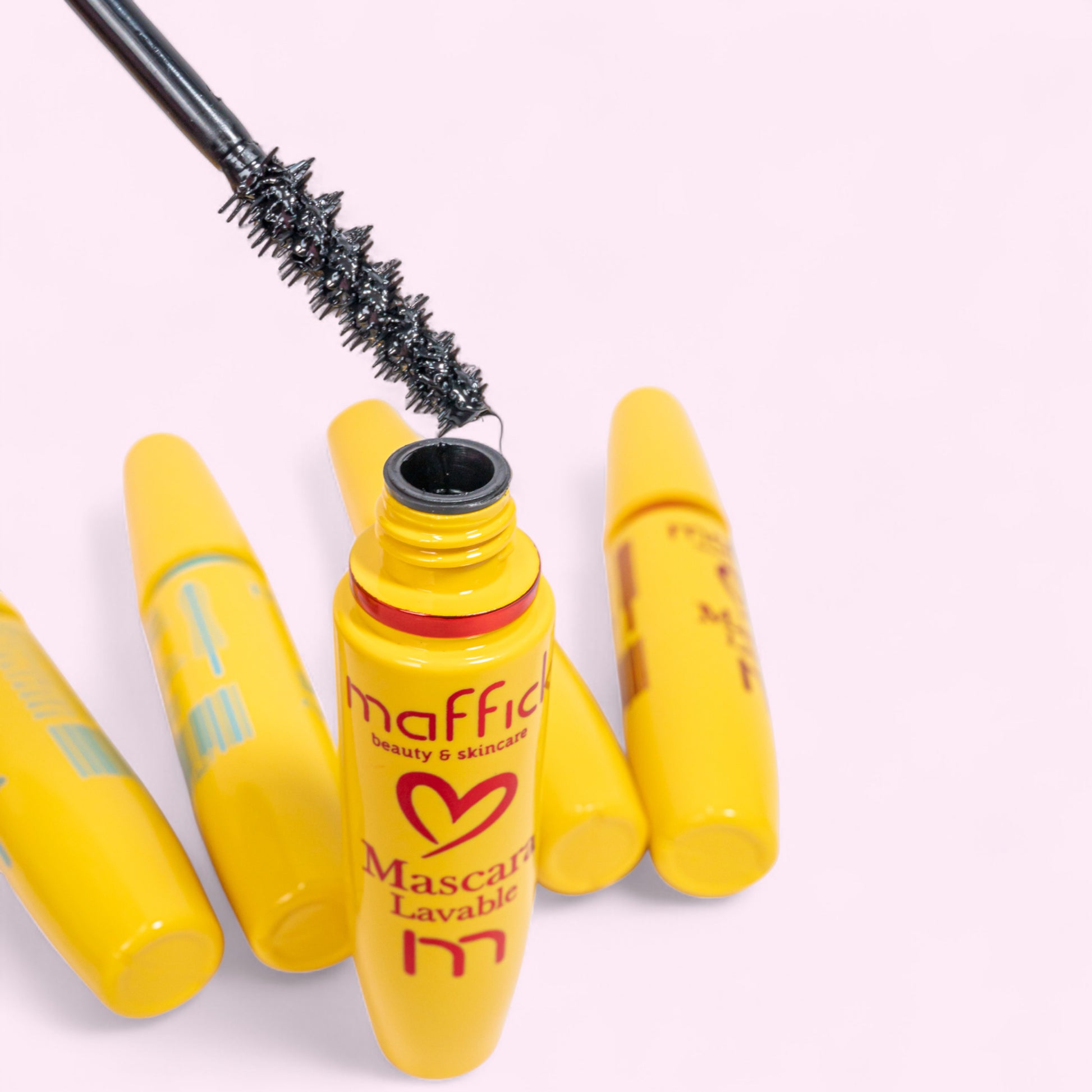 Pestañina Colossal Maffick