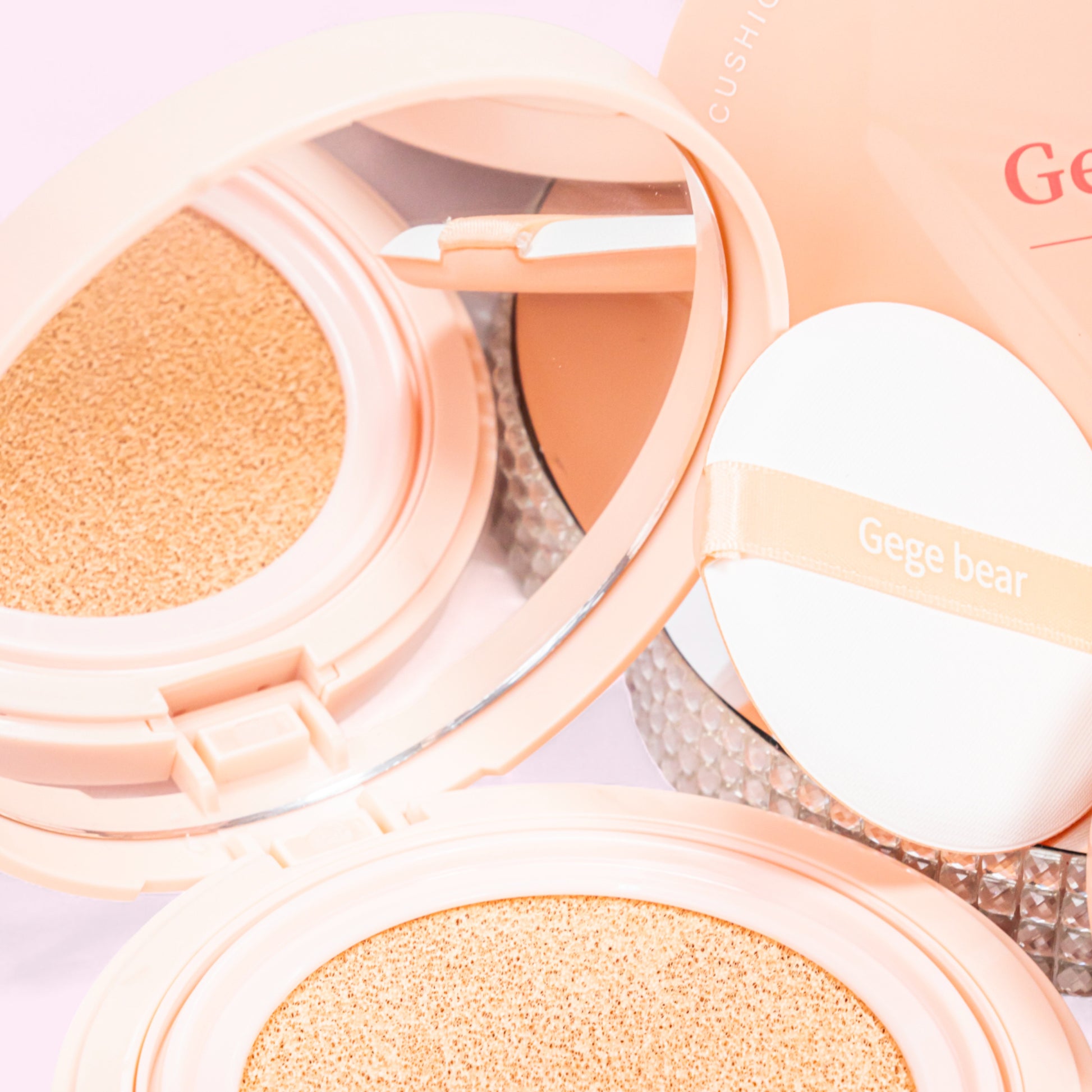 Polvo base 2 en 1 Gege Bear